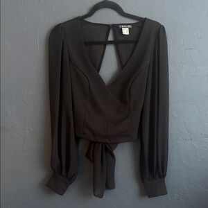 VENUS Sophisticated Black V-Neck Blouse